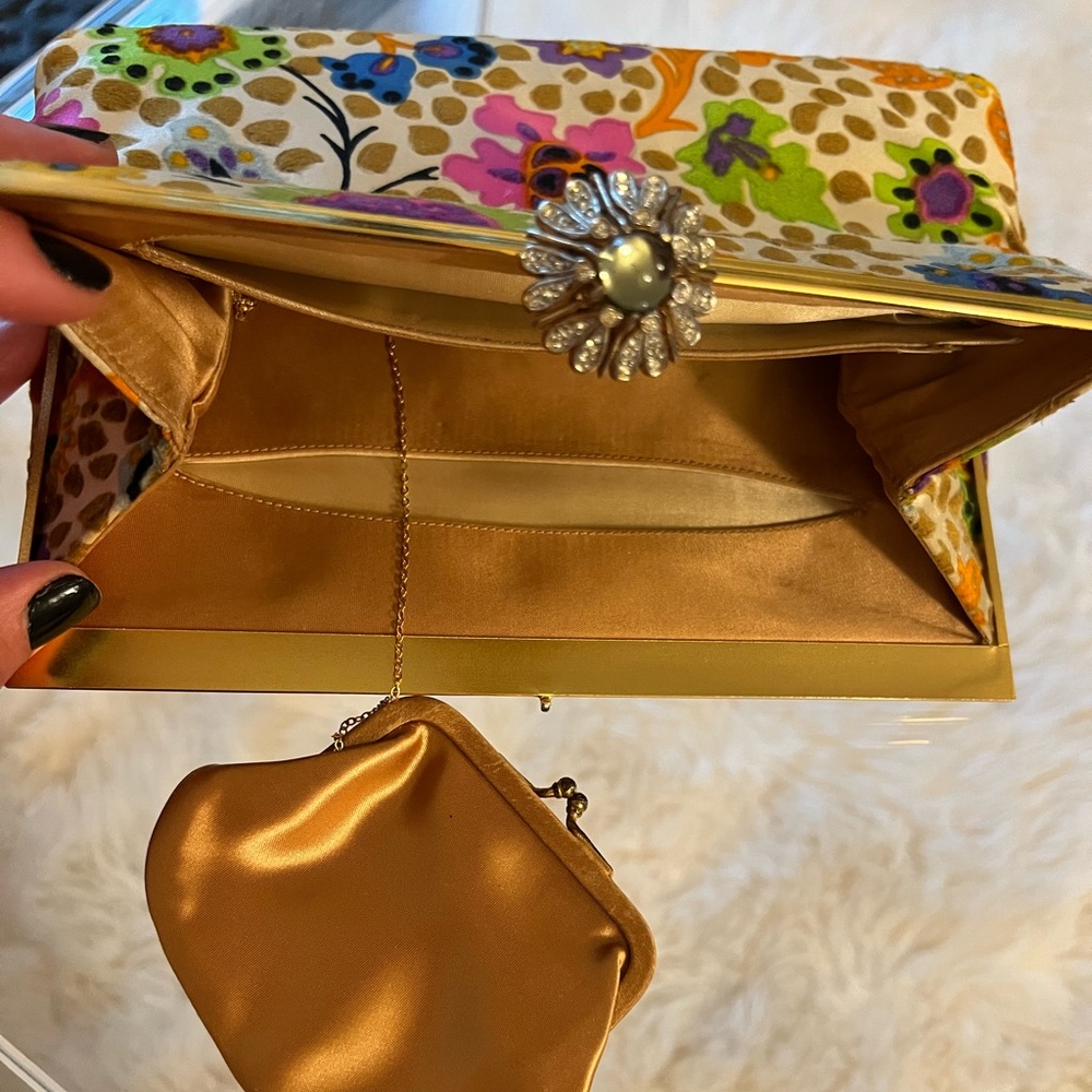 Vintage clutch